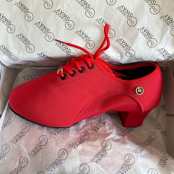 Women’s Dance Shoes - Picture 1 of 3